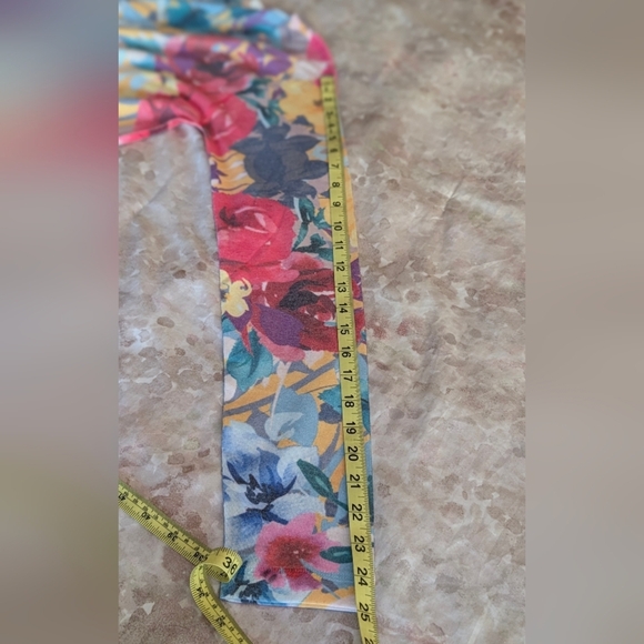 Soft Surroundings Yellow Floral V_ Neck Sweater Size S - Picture 9 of 10